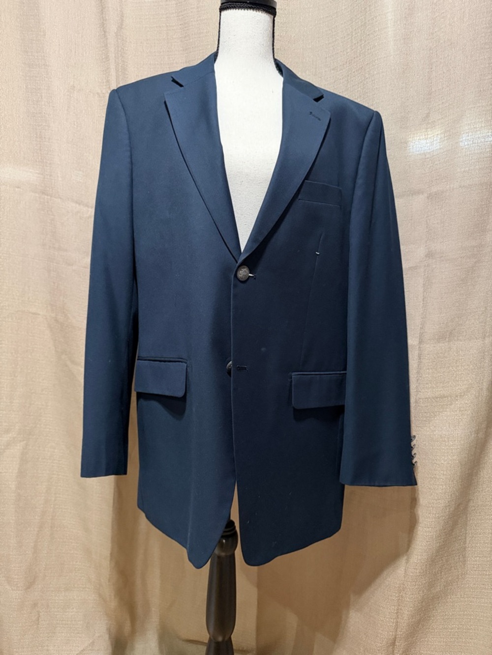 Men's Navy Single-Breasted Two-Button Blazer 42R